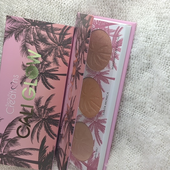 BEAUTY CREATIONS Cali Glow Highlighter Palette, 18g/0.64oz - Picture 2 of 13